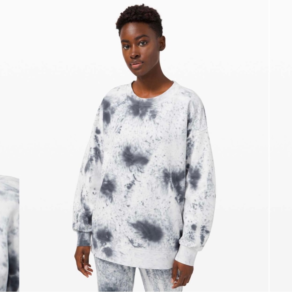 LuLuLemon Perfectly Oversized Crew Sweatshirt-Marble Dye in Classic Navy, Size 8